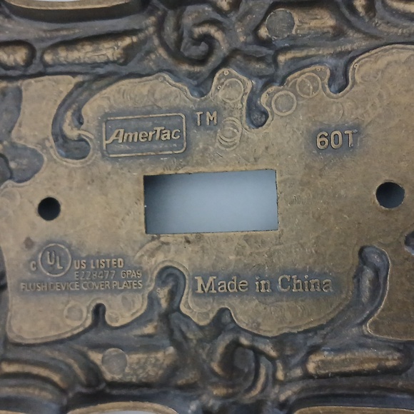 Vintage looking electrical plate covers seven pieces - Picture 5 of 6